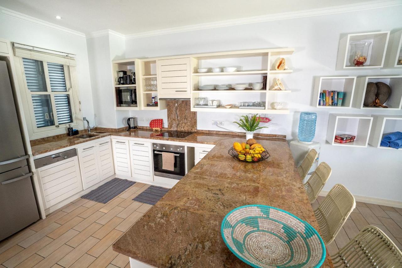 P146A13 - Eden Island Self Catering Apartment Self Check In 外观 照片